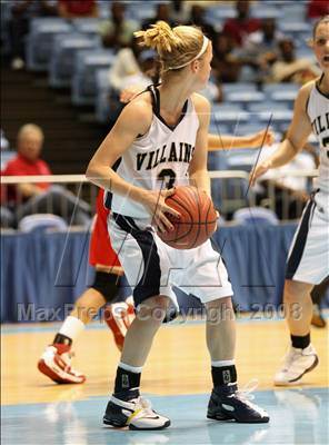 Thumbnail 3 in Pender vs Bishop McGuinness (NCHSAA 1A State Final) photogallery.
