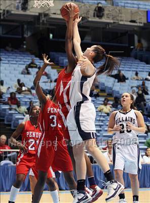 Thumbnail 3 in Pender vs Bishop McGuinness (NCHSAA 1A State Final) photogallery.