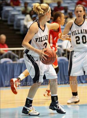 Thumbnail 1 in Pender vs Bishop McGuinness (NCHSAA 1A State Final) photogallery.