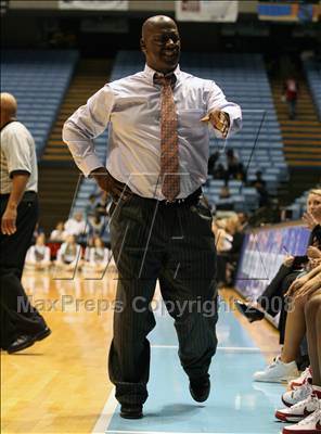 Thumbnail 3 in Pender vs Bishop McGuinness (NCHSAA 1A State Final) photogallery.