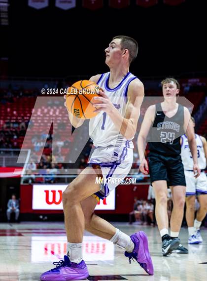 Thumbnail 2 in Herriman vs. Lehi (UHSAA 6A Semifinal) photogallery.