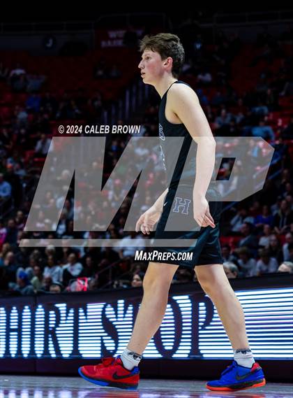 Thumbnail 1 in Herriman vs. Lehi (UHSAA 6A Semifinal) photogallery.