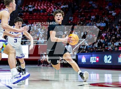 Thumbnail 3 in Herriman vs. Lehi (UHSAA 6A Semifinal) photogallery.