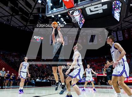 Thumbnail 3 in Herriman vs. Lehi (UHSAA 6A Semifinal) photogallery.