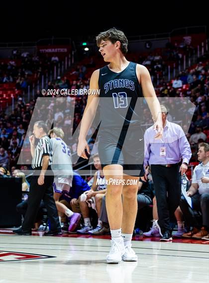 Thumbnail 2 in Herriman vs. Lehi (UHSAA 6A Semifinal) photogallery.