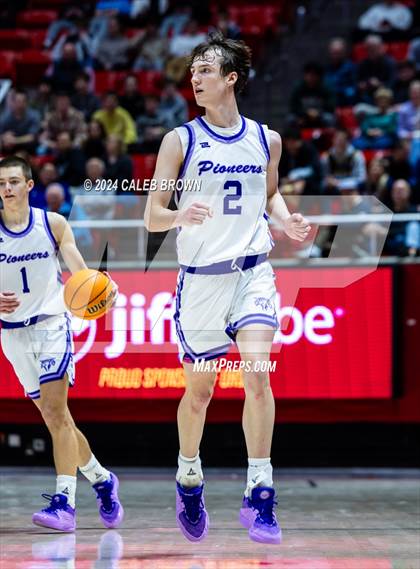 Thumbnail 1 in Herriman vs. Lehi (UHSAA 6A Semifinal) photogallery.
