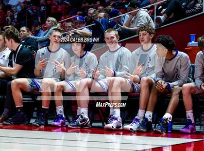 Thumbnail 3 in Herriman vs. Lehi (UHSAA 6A Semifinal) photogallery.