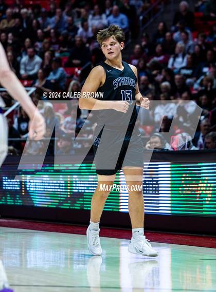 Thumbnail 3 in Herriman vs. Lehi (UHSAA 6A Semifinal) photogallery.