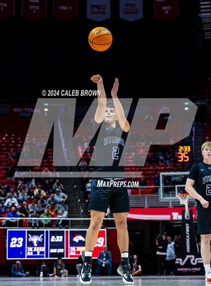 Thumbnail 3 in Herriman vs. Lehi (UHSAA 6A Semifinal) photogallery.