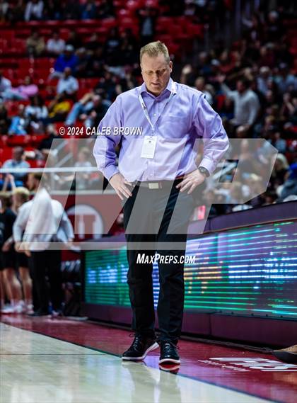 Thumbnail 1 in Herriman vs. Lehi (UHSAA 6A Semifinal) photogallery.