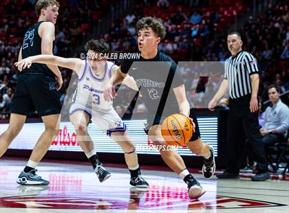Thumbnail 1 in Herriman vs. Lehi (UHSAA 6A Semifinal) photogallery.