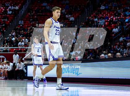 Thumbnail 1 in Herriman vs. Lehi (UHSAA 6A Semifinal) photogallery.