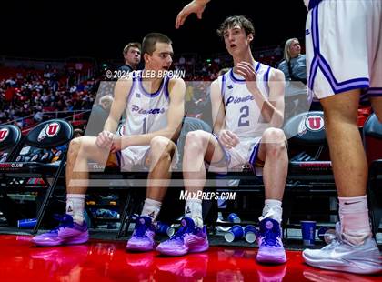 Thumbnail 1 in Herriman vs. Lehi (UHSAA 6A Semifinal) photogallery.