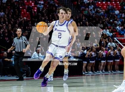 Thumbnail 3 in Herriman vs. Lehi (UHSAA 6A Semifinal) photogallery.