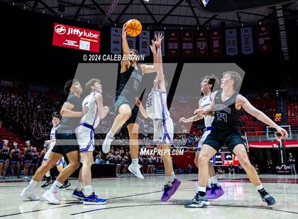 Thumbnail 2 in Herriman vs. Lehi (UHSAA 6A Semifinal) photogallery.