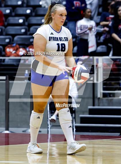 Thumbnail 3 in Pearland Dawson vs. Northwest Nelson (UIL 6A D1 Volleyball Final) photogallery.