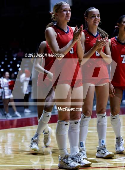 Thumbnail 1 in Pearland Dawson vs. Northwest Nelson (UIL 6A D1 Volleyball Final) photogallery.