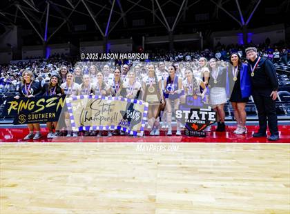 Thumbnail 1 in Pearland Dawson vs. Northwest Nelson (UIL Volleyball 6A D1 Final) photogallery.
