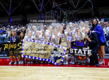 Thumbnail 3 in Pearland Dawson vs. Northwest Nelson (UIL 6A D1 Volleyball Final) photogallery.