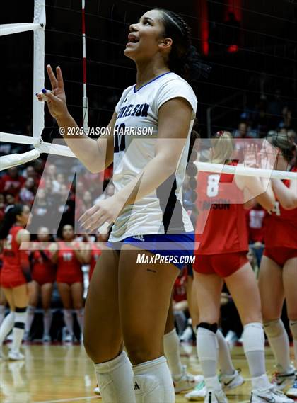 Thumbnail 2 in Pearland Dawson vs. Northwest Nelson (UIL 6A D1 Volleyball Final) photogallery.