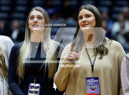 Thumbnail 3 in Pearland Dawson vs. Northwest Nelson (UIL 6A D1 Volleyball Final) photogallery.