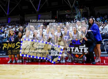 Thumbnail 2 in Pearland Dawson vs. Northwest Nelson (UIL Volleyball 6A D1 Final) photogallery.
