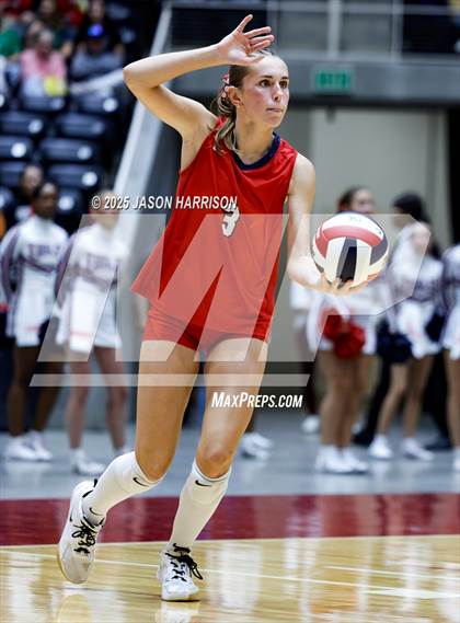 Thumbnail 3 in Pearland Dawson vs. Northwest Nelson (UIL 6A D1 Volleyball Final) photogallery.