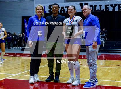 Thumbnail 2 in Pearland Dawson vs. Northwest Nelson (UIL 6A D1 Volleyball Final) photogallery.