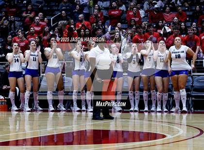 Thumbnail 2 in Pearland Dawson vs. Northwest Nelson (UIL 6A D1 Volleyball Final) photogallery.