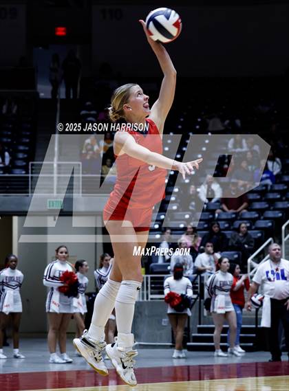 Thumbnail 2 in Pearland Dawson vs. Northwest Nelson (UIL 6A D1 Volleyball Final) photogallery.