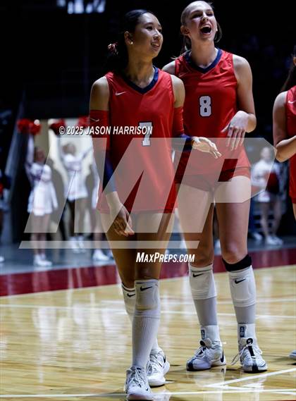 Thumbnail 3 in Pearland Dawson vs. Northwest Nelson (UIL Volleyball 6A D1 Final) photogallery.