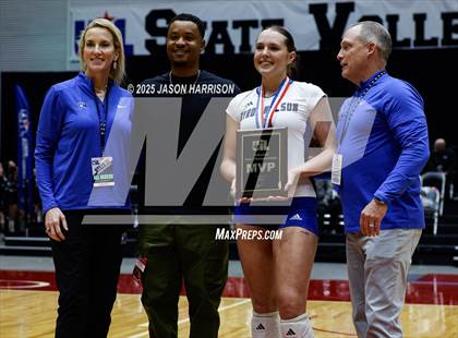 Thumbnail 2 in Pearland Dawson vs. Northwest Nelson (UIL 6A D1 Volleyball Final) photogallery.