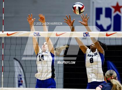 Thumbnail 2 in Pearland Dawson vs. Northwest Nelson (UIL Volleyball 6A D1 Final) photogallery.