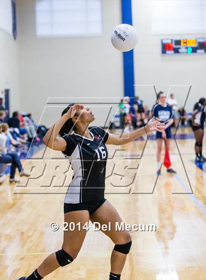 Thumbnail 3 in Woodward vs. Tampa Prep (Berkeley Premier) photogallery.