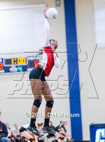 Thumbnail 2 in Woodward vs. Tampa Prep (Berkeley Premier) photogallery.