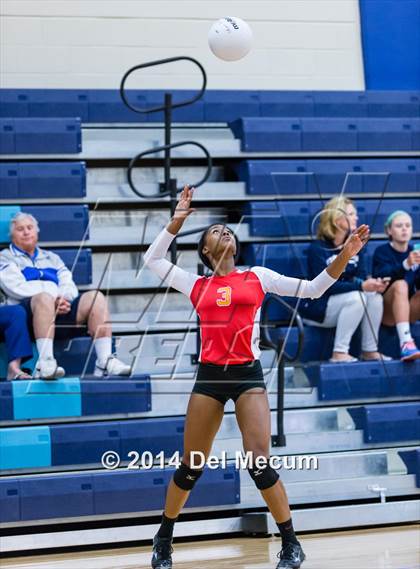 Thumbnail 1 in Woodward vs. Tampa Prep (Berkeley Premier) photogallery.