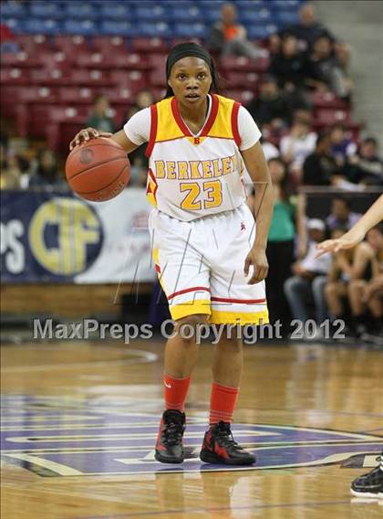 Thumbnail 2 in Berkeley vs. Kennedy (CIF D1 NorCal Regional Final) photogallery.