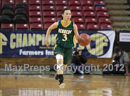Thumbnail 3 in Berkeley vs. Kennedy (CIF D1 NorCal Regional Final) photogallery.
