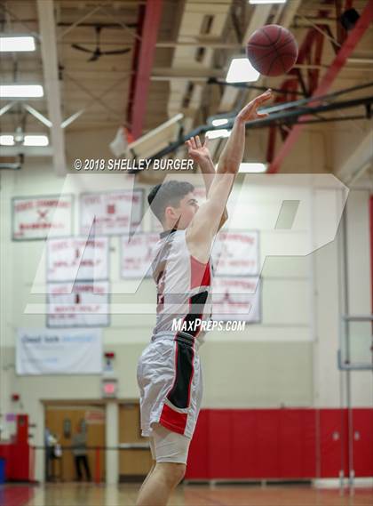 Thumbnail 1 in Darien @ Warde photogallery.