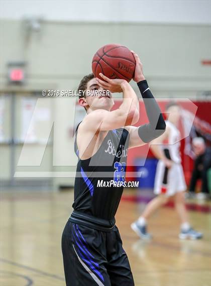 Thumbnail 2 in Darien @ Warde photogallery.