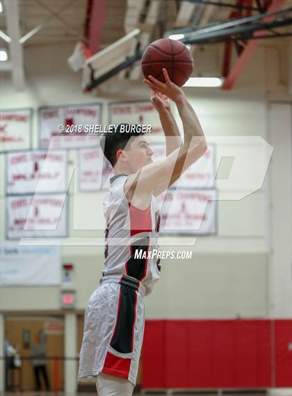Thumbnail 2 in Darien @ Warde photogallery.