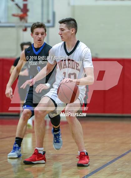 Thumbnail 3 in Darien @ Warde photogallery.