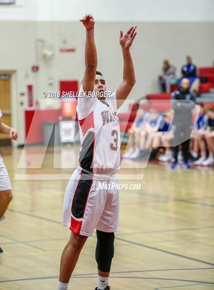 Thumbnail 3 in Darien @ Warde photogallery.