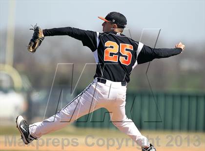 Thumbnail 3 in Ferris vs. Terrell (I-45 Classic) photogallery.