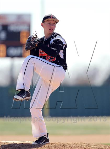 Thumbnail 3 in Ferris vs. Terrell (I-45 Classic) photogallery.