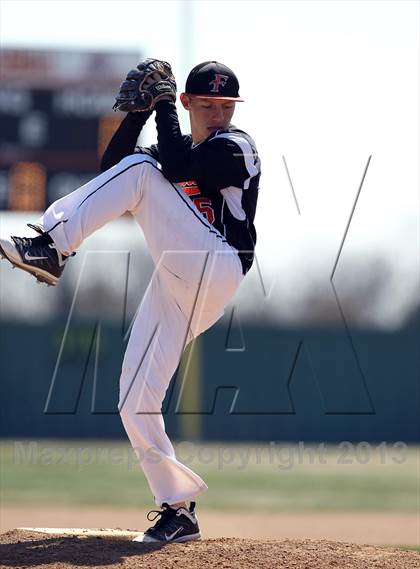 Thumbnail 2 in Ferris vs. Terrell (I-45 Classic) photogallery.