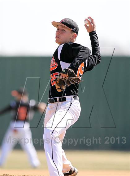 Thumbnail 1 in Ferris vs. Terrell (I-45 Classic) photogallery.