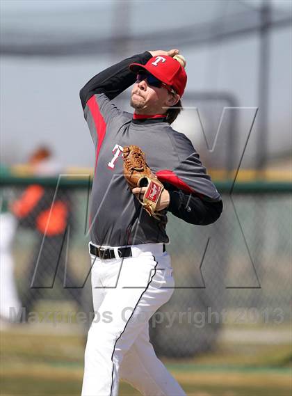 Thumbnail 2 in Ferris vs. Terrell (I-45 Classic) photogallery.