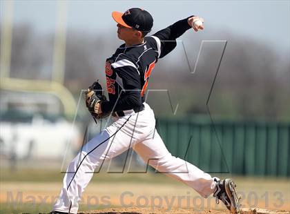 Thumbnail 1 in Ferris vs. Terrell (I-45 Classic) photogallery.