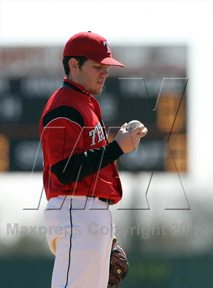 Thumbnail 1 in Ferris vs. Terrell (I-45 Classic) photogallery.